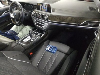 2017 BMW 7 SERIES — фото 3