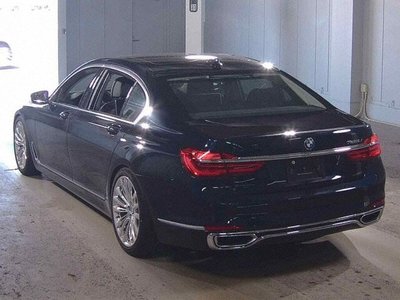 2017 BMW 7 SERIES — фото 2