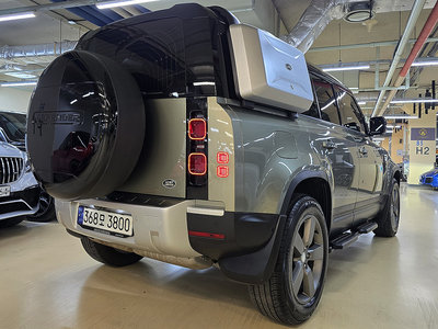 LAND ROVER DEFENDER - 3