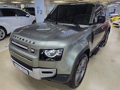 LAND ROVER DEFENDER - 6