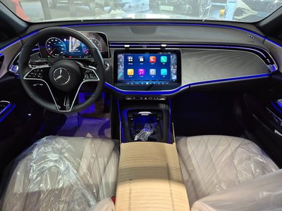 MERCEDES-BENZ E-CLASS - 5