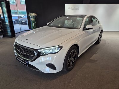 MERCEDES-BENZ E-CLASS - 1