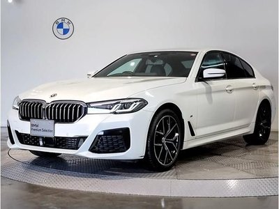 BMW 5 SERIES - 1