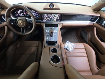 2024 Porsche PANAMERA 照片 4
