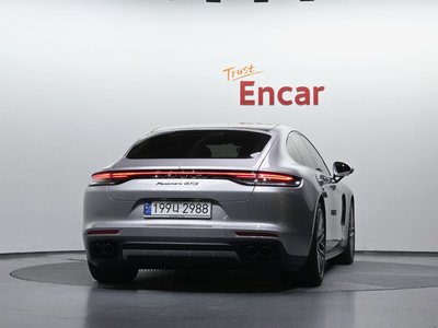 2024 Porsche PANAMERA 照片 3