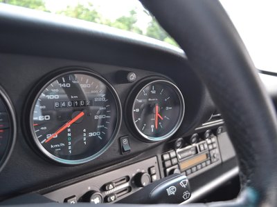PORSCHE 911 - 8