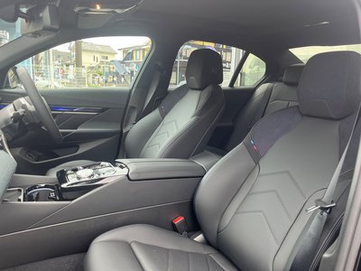 صورة مصغرة 16 لـ 2026 BMW 5 SERIES