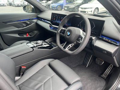 صورة مصغرة 14 لـ 2026 BMW 5 SERIES