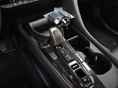 صورة مصغرة 12 لـ 2026 Toyota CROWN CROSSOVER