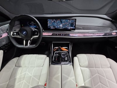 صورة 5 لـ 2024 BMW I7