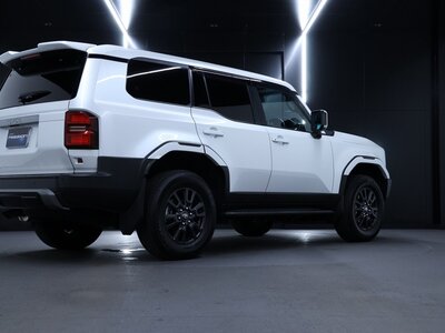 TOYOTA LAND CRUISER 250 - 10