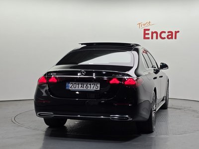 MERCEDES-BENZ E-CLASS - 3
