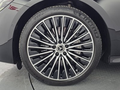 MERCEDES-BENZ E-CLASS - 6