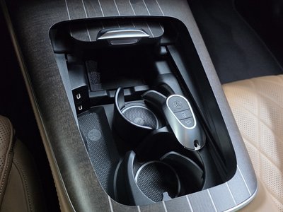 MERCEDES-BENZ E-CLASS - 9