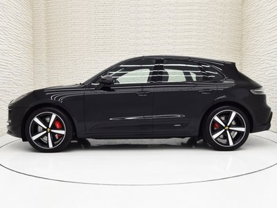 PORSCHE MACAN - 6