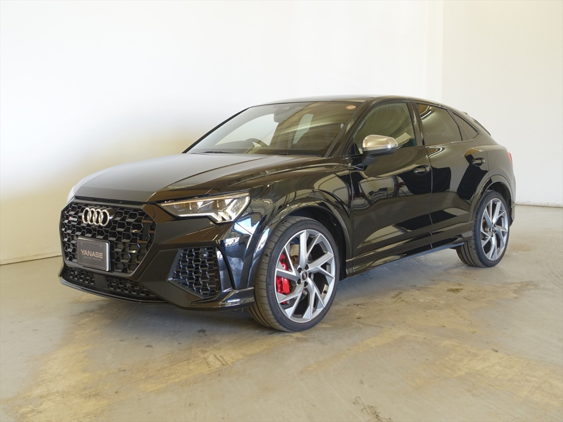 AUDI RS Q3 SPORTBACK - View 1