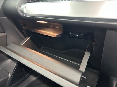 2025 Mercedes-BENZ EQB — миниатюра 52