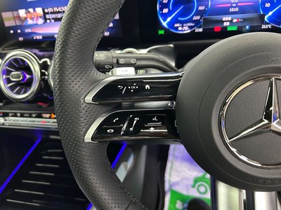 2025 Mercedes-BENZ EQB — миниатюра 36