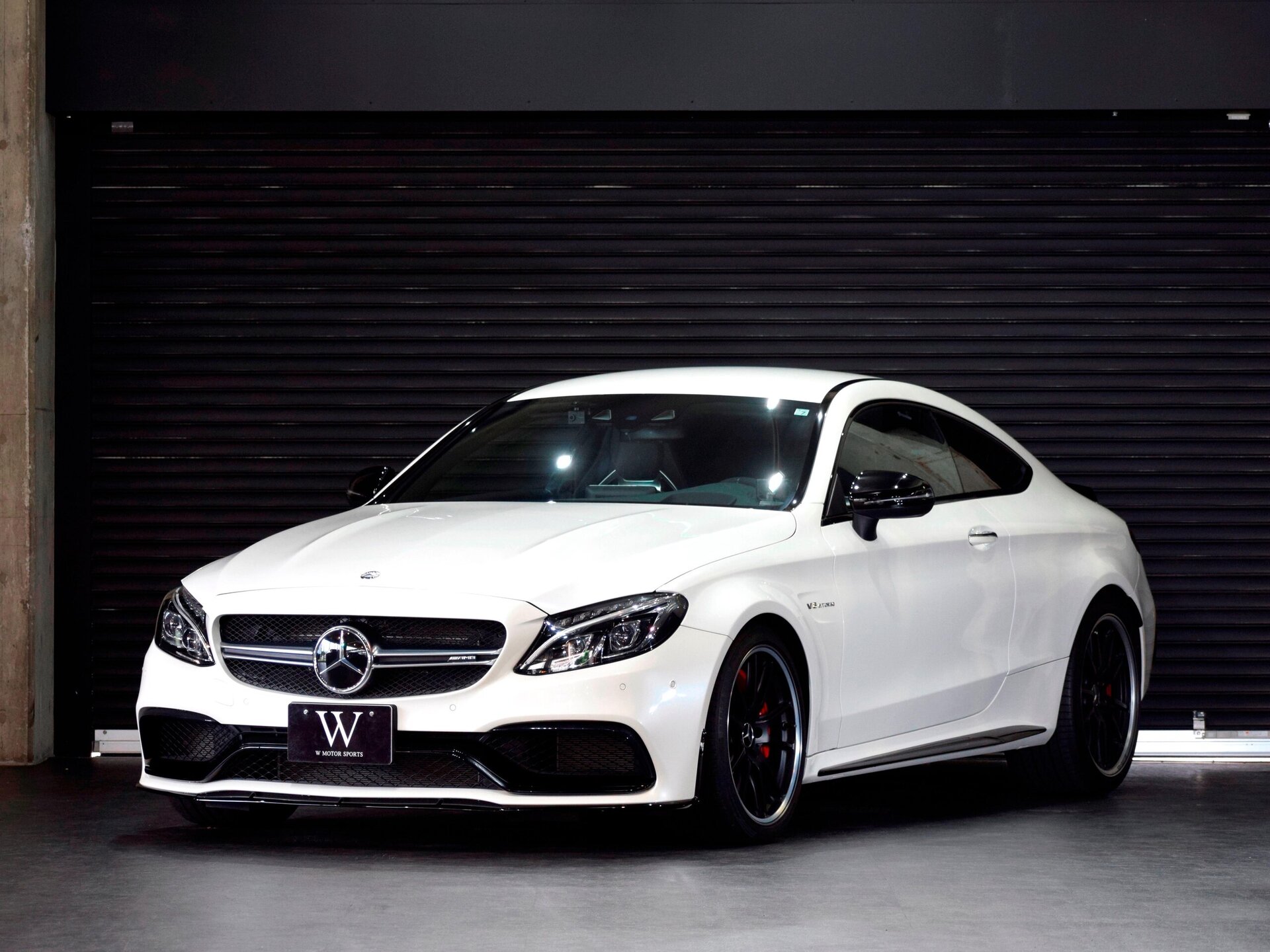MERCEDES-BENZ C-CLASS COUPE AMG - View 1