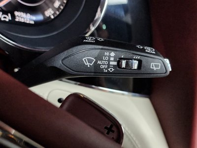 2024 Bentley BENTAYGA — миниатюра 36