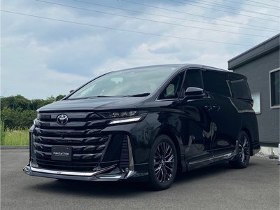 2025 Toyota VELLFIRE photo 2