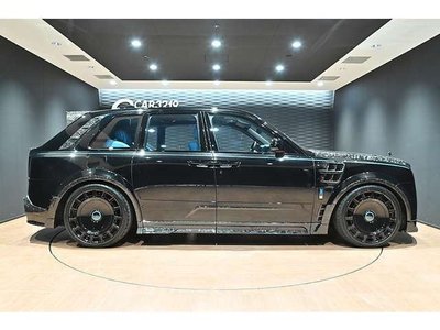 ROLLS-ROYCE CULLINAN - 10