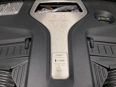 صورة 45 لـ 2021 Aston Martin DBX