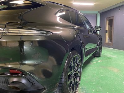 صورة 17 لـ 2021 Aston Martin DBX
