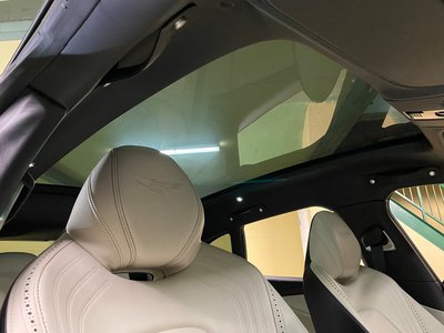صورة 38 لـ 2021 Aston Martin DBX