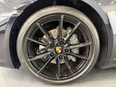 صورة 6 لـ 2024 Porsche 911