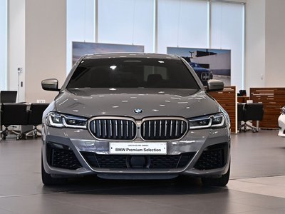 2022 BMW 5 SERIES — фото 2