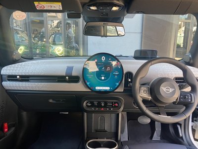 صورة 7 لـ 2025 MINI COOPER CONVERTIBLE