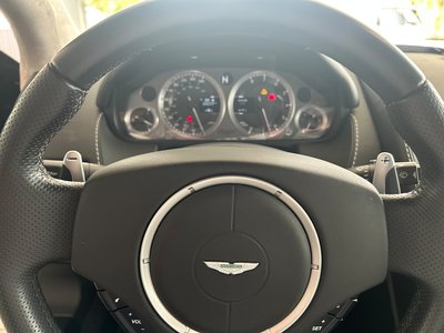 صورة مصغرة 21 لـ 2012 Aston Martin V8