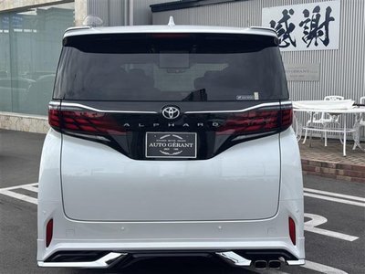 TOYOTA ALPHARD - 4
