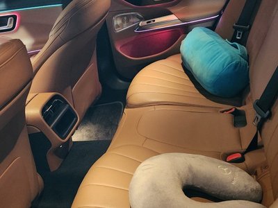 MERCEDES-BENZ E-CLASS - 10