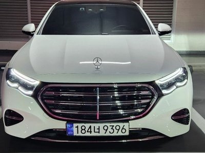 MERCEDES-BENZ E-CLASS - 1