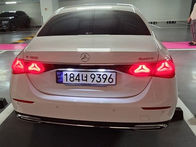 MERCEDES-BENZ E-CLASS - 4