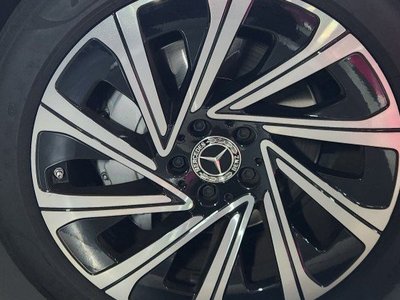 MERCEDES-BENZ E-CLASS - 6