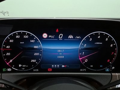 MERCEDES-BENZ E-CLASS - 8