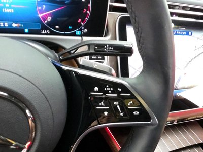 MERCEDES-BENZ E-CLASS - 9