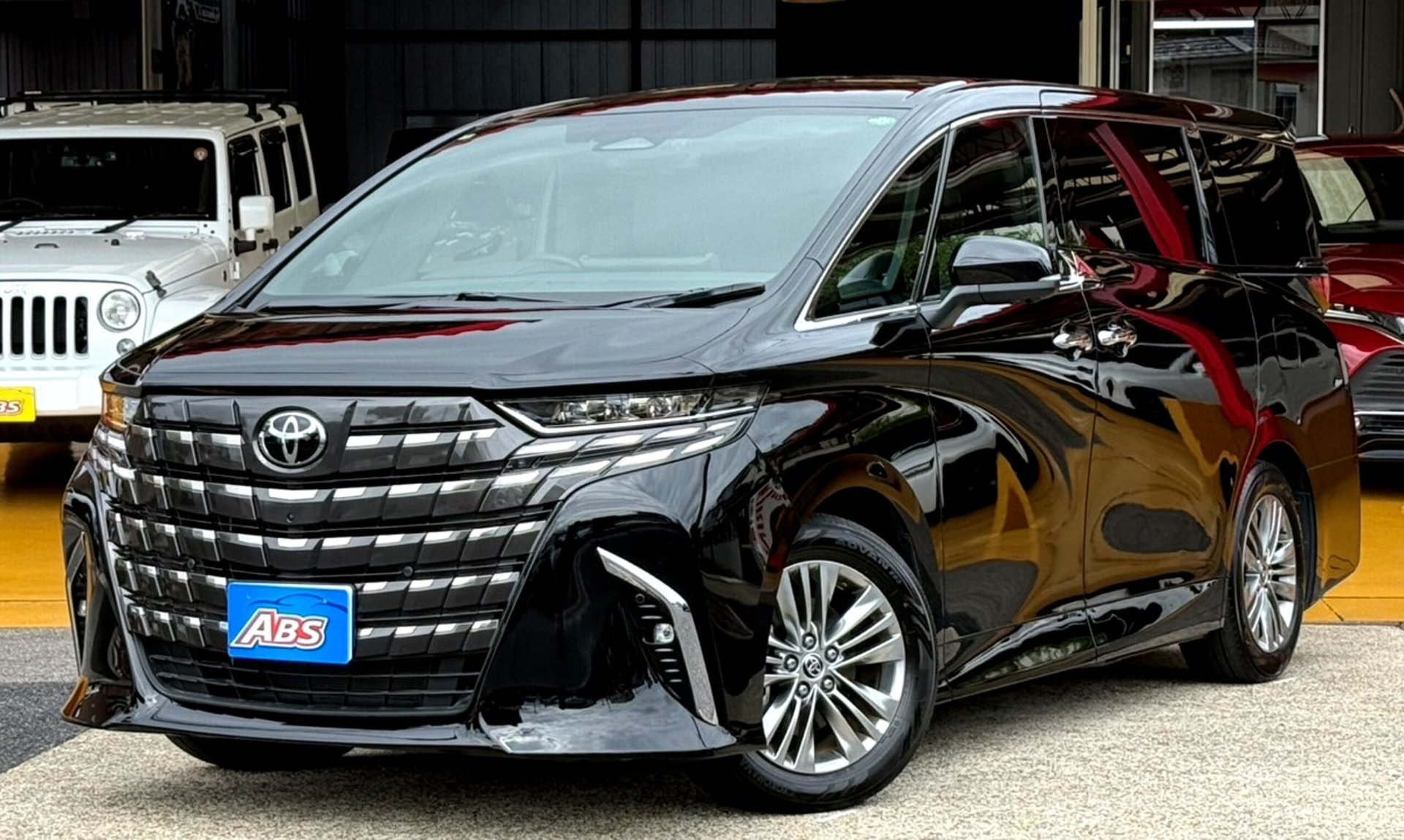 TOYOTA ALPHARD - View 1
