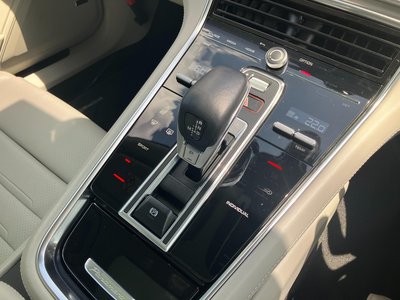 صورة مصغرة 47 لـ 2022 Porsche PANAMERA