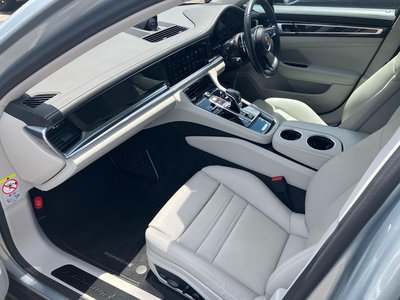 صورة مصغرة 17 لـ 2022 Porsche PANAMERA