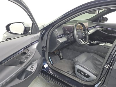 BMW 5 SERIES - 10