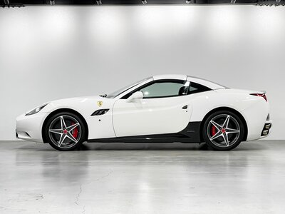 صورة مصغرة 31 لـ 2011 Ferrari CALIFORNIA
