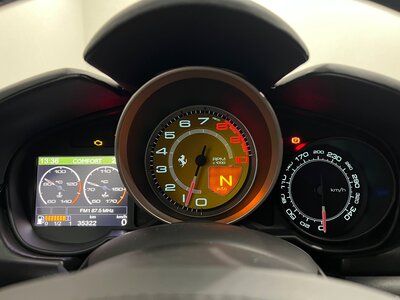 صورة مصغرة 80 لـ 2011 Ferrari CALIFORNIA