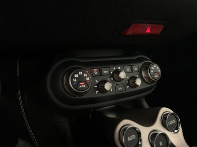صورة مصغرة 72 لـ 2011 Ferrari CALIFORNIA