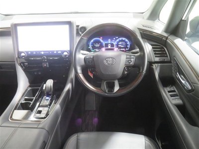 2024 TOYOTA ALPHARD photo 4