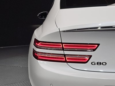 GENESIS G80 (RG3) - 10