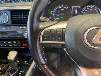 صورة 9 لـ 2020 Lexus RX